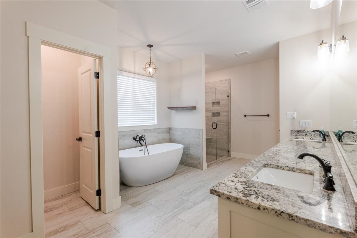 1140 Monarch Court Poolville TX 76487
