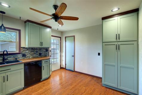 210 E Daugherty Drive Garland TX 75041