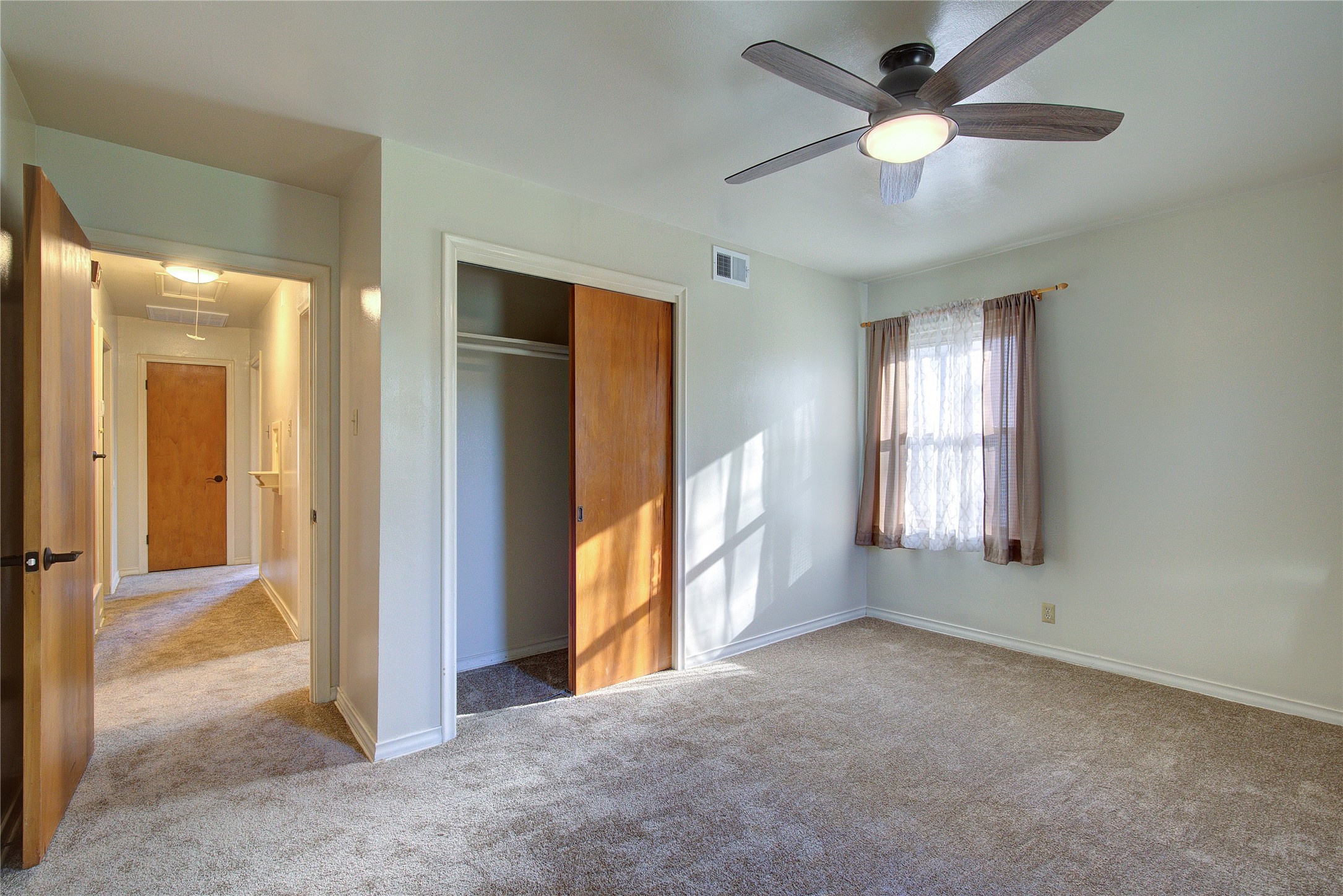 210 E Daugherty Drive Garland TX 75041