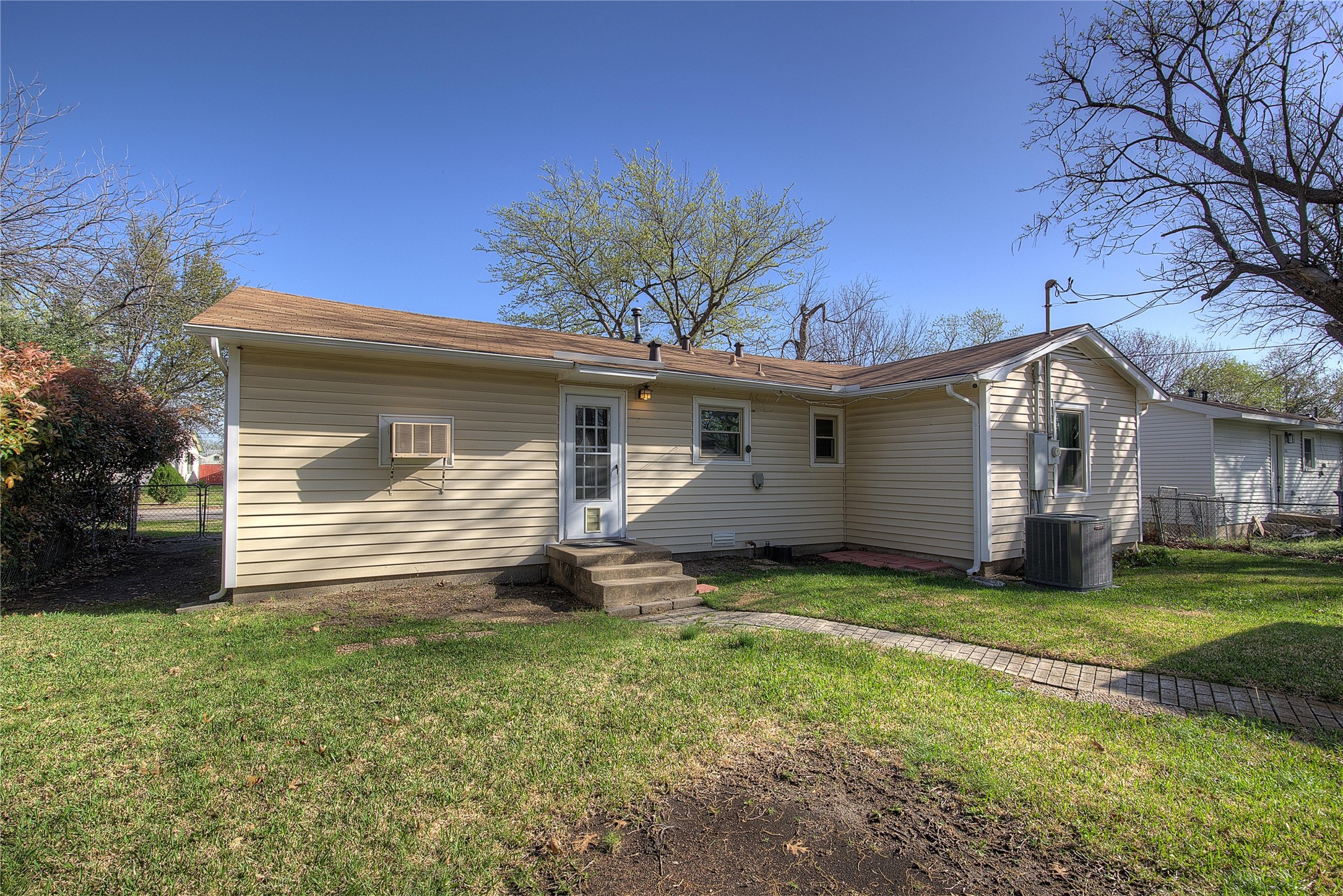 210 E Daugherty Drive Garland TX 75041