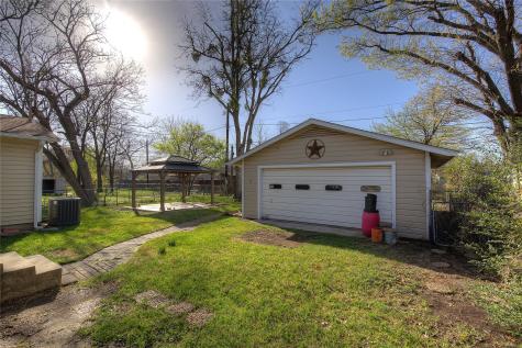 210 E Daugherty Drive Garland TX 75041