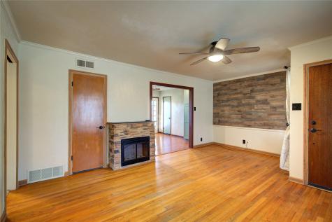 210 E Daugherty Drive Garland TX 75041