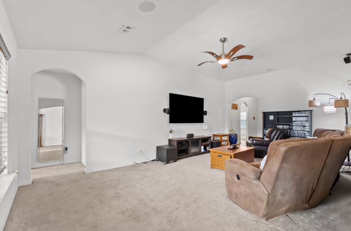 1314 Lucchese Lane Dallas TX 75253