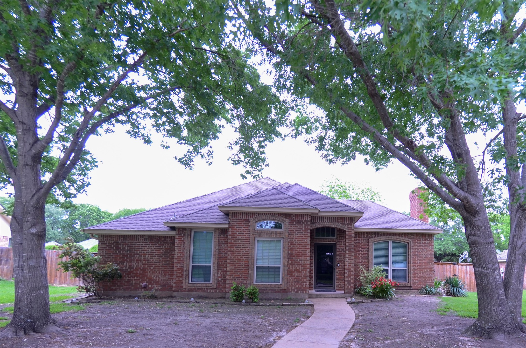 2203 Pleasant Drive Ennis TX 75119