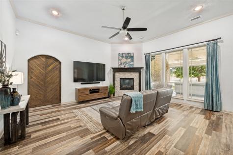 191 Las Colinas Trail Cross Roads TX 76227