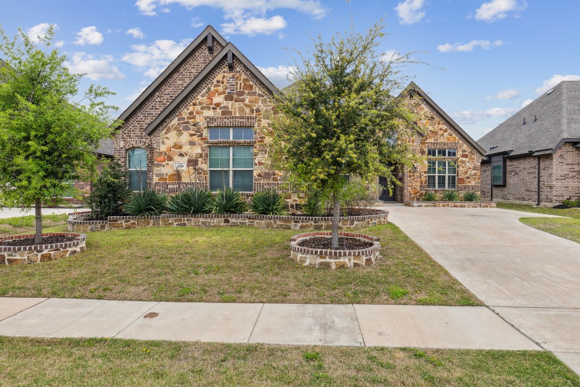 109 Balsam Drive Red Oak TX 75154