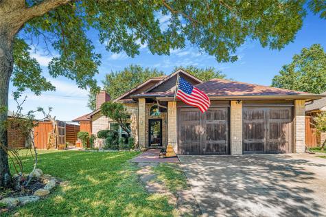 3301 Cathedral Drive Grand Prairie TX 75052