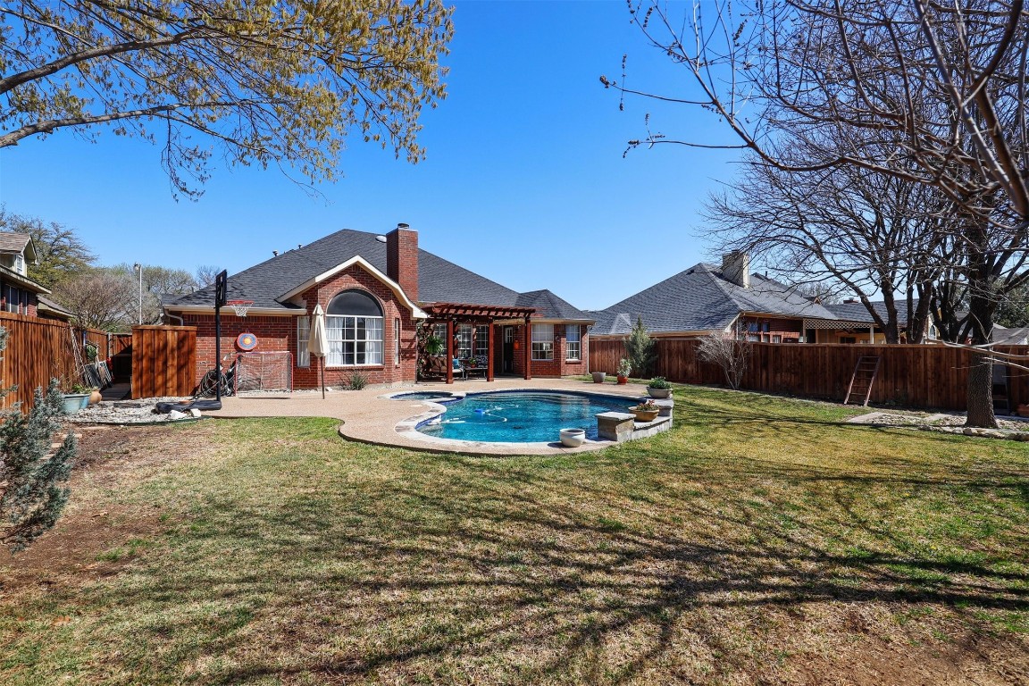 6824 Dogwood Lane North Richland Hills TX 76182