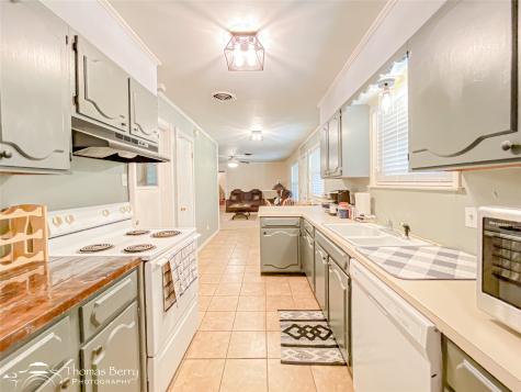 1104 Hickory Street Roscoe TX 79545