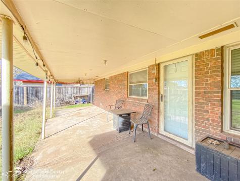1104 Hickory Street Roscoe TX 79545