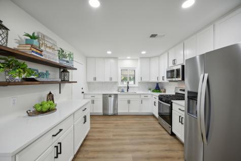 1013 Wade Hampton Street Benbrook TX 76126