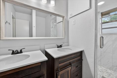 1817 Ruth Street Arlington TX 76010