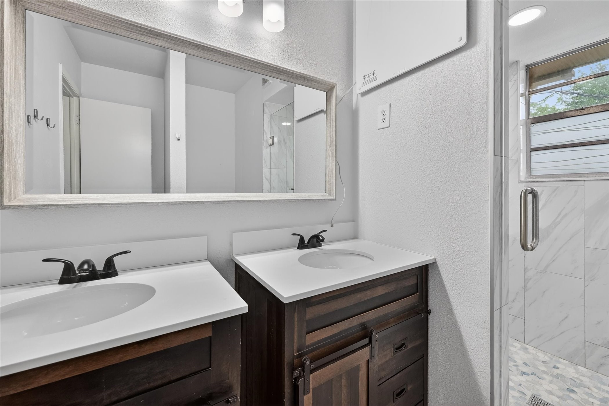 1817 Ruth Street Arlington TX 76010