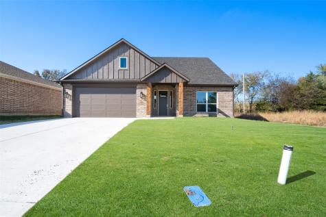 304 Kelcey Court Trenton TX 75490
