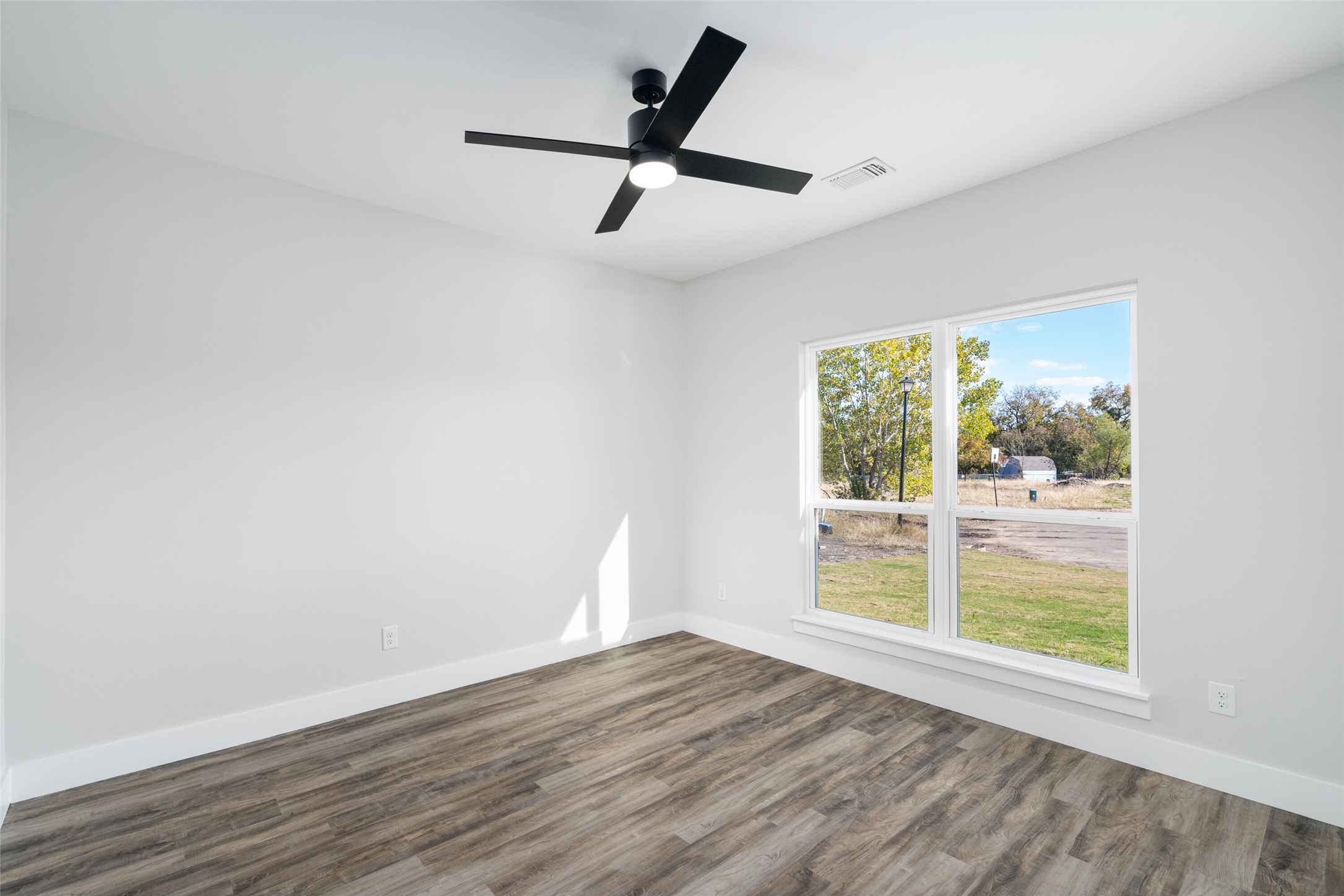 304 Kelcey Court Trenton TX 75490