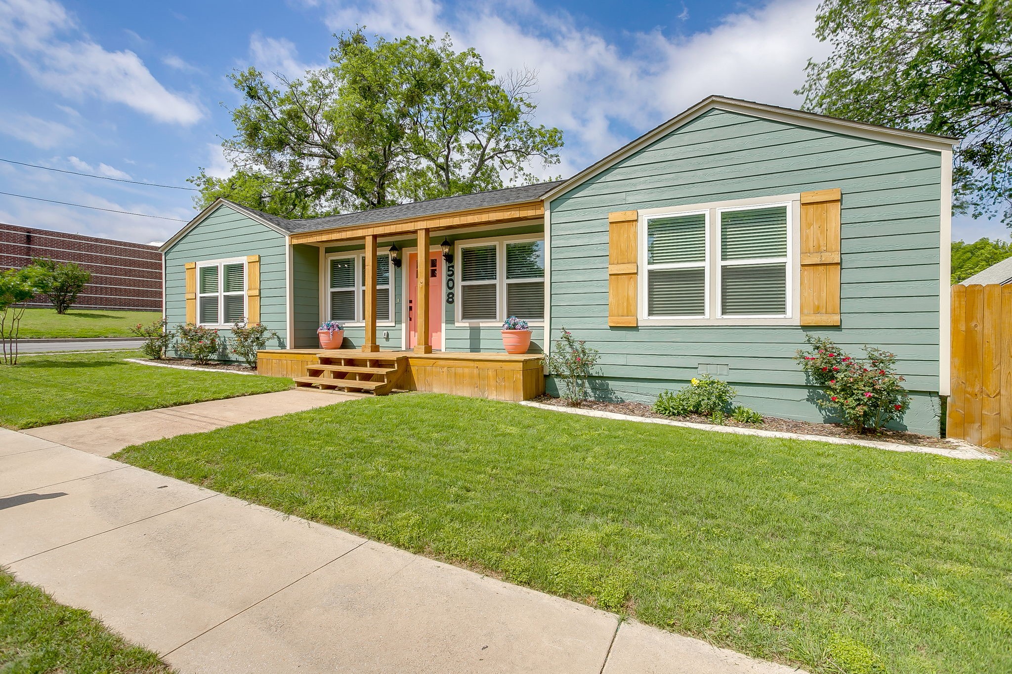 508 S Elm Street Weatherford TX 76086