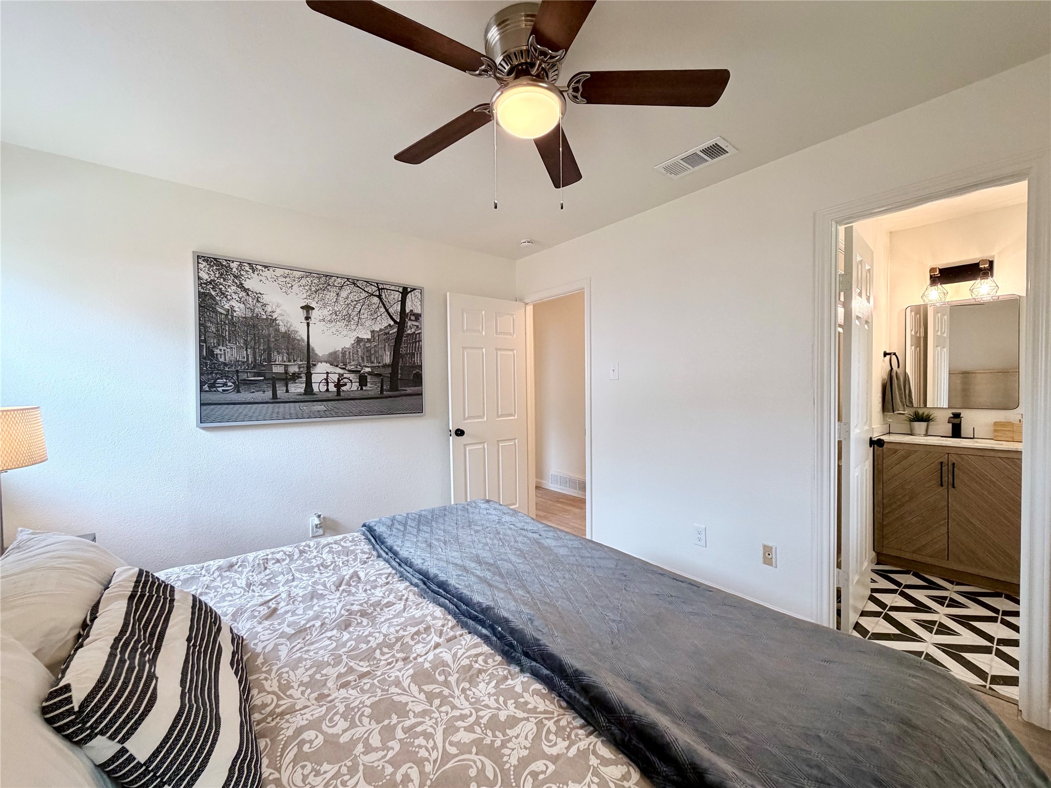 5712 Bonnie Wayne Street Haltom City TX 76117