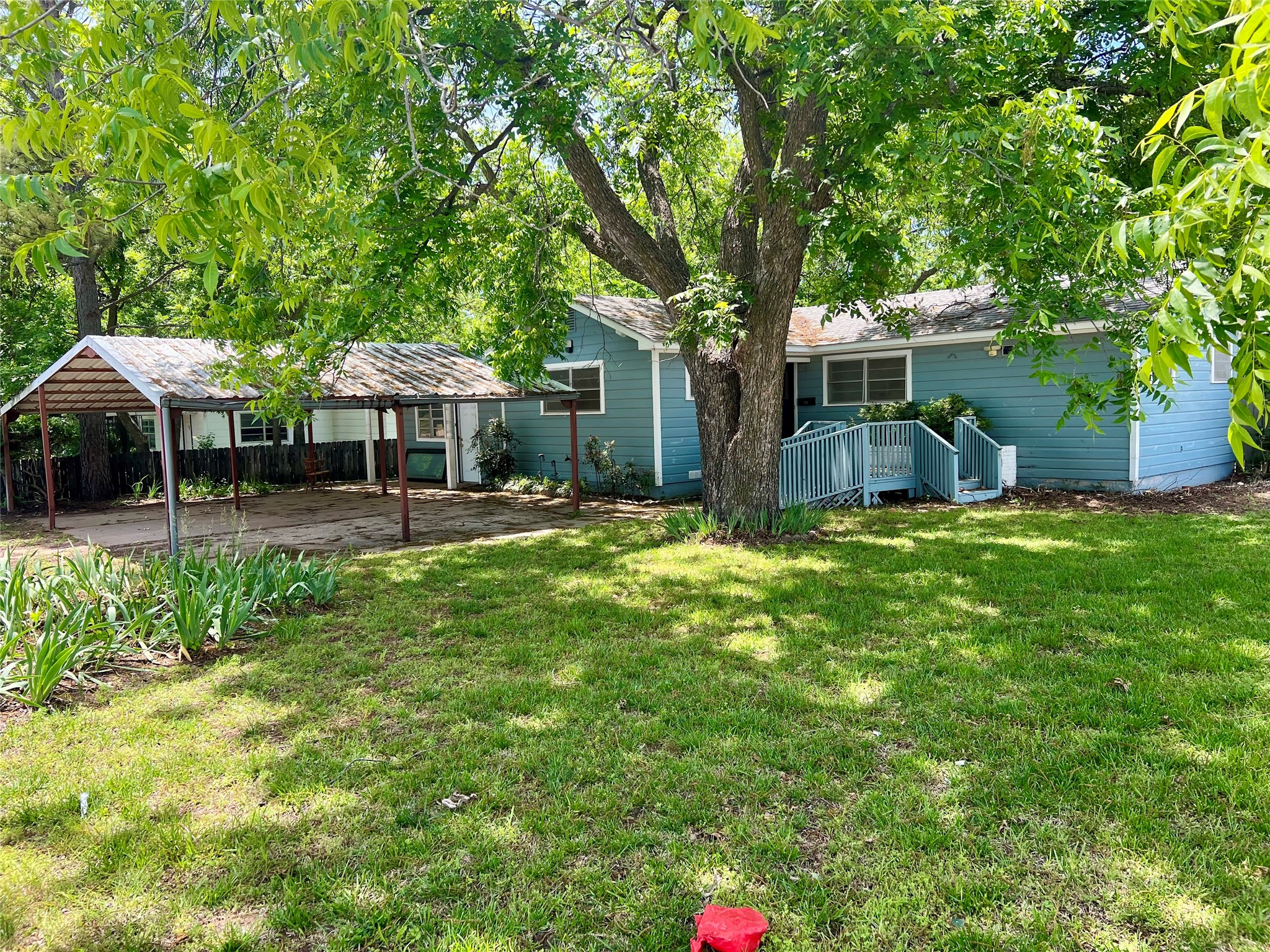 200 Dallas Street Nocona TX 76255