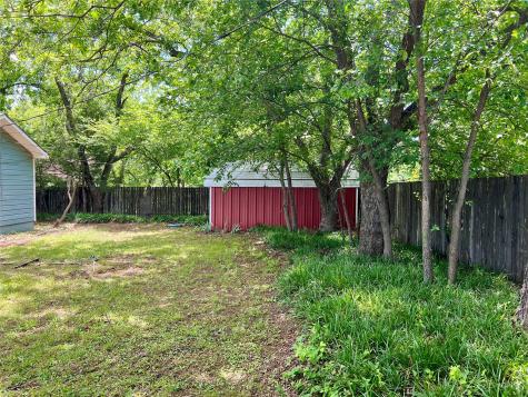 200 Dallas Street Nocona TX 76255