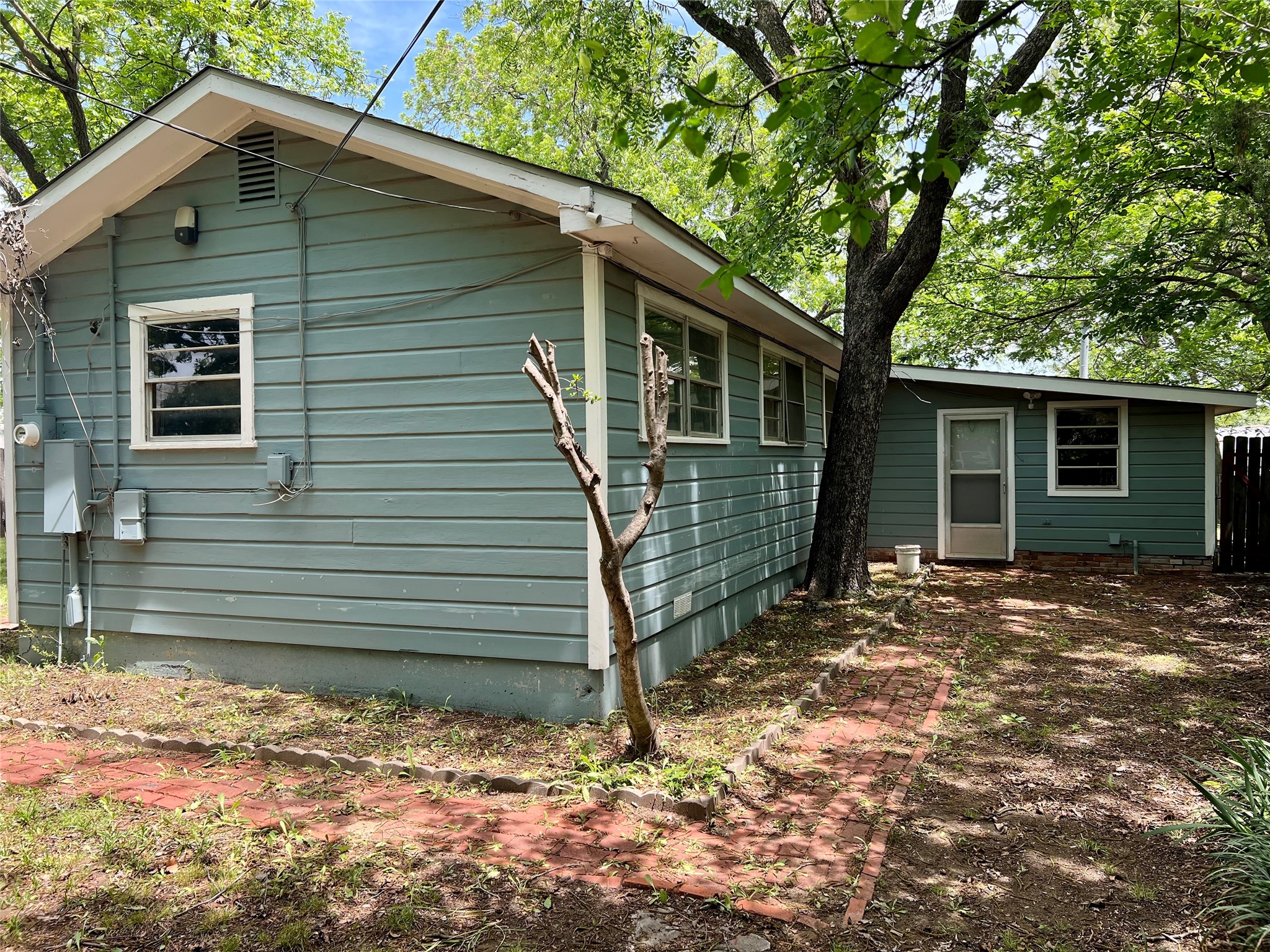 200 Dallas Street Nocona TX 76255