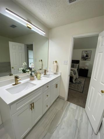 5534 Mandarin Way Dallas TX 75249