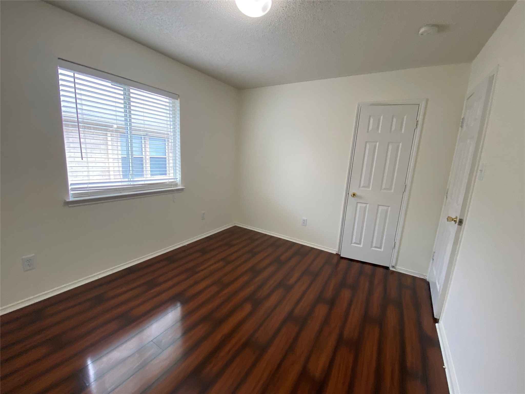 5534 Mandarin Way Dallas TX 75249