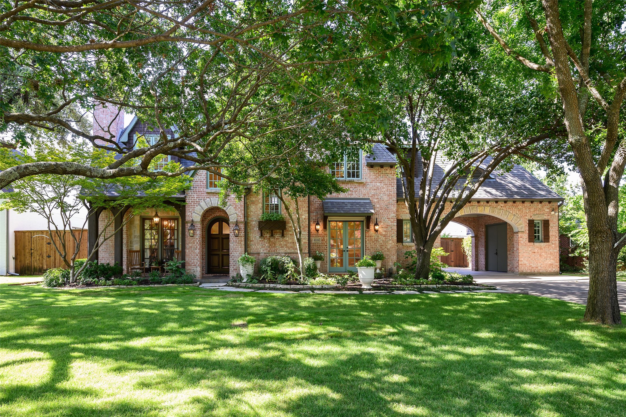 6330 Azalea Lane Dallas TX 75230