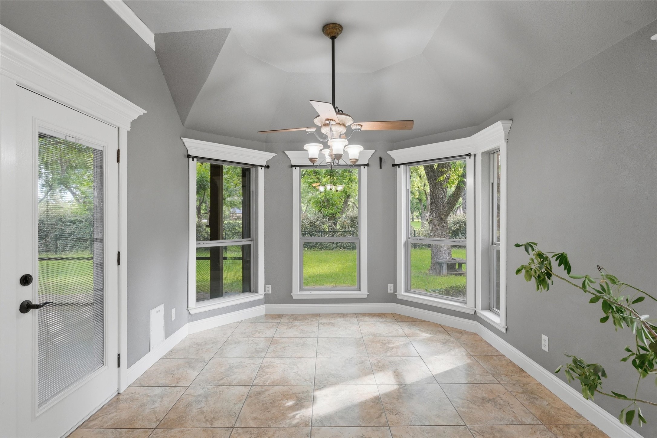 8753 S Monticello Circle Granbury TX 76049