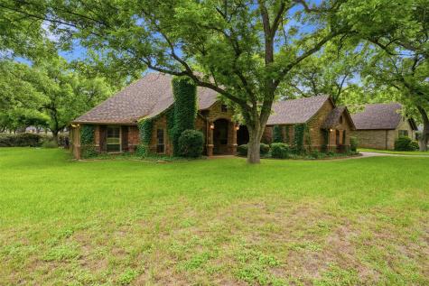 8753 S Monticello Circle Granbury TX 76049
