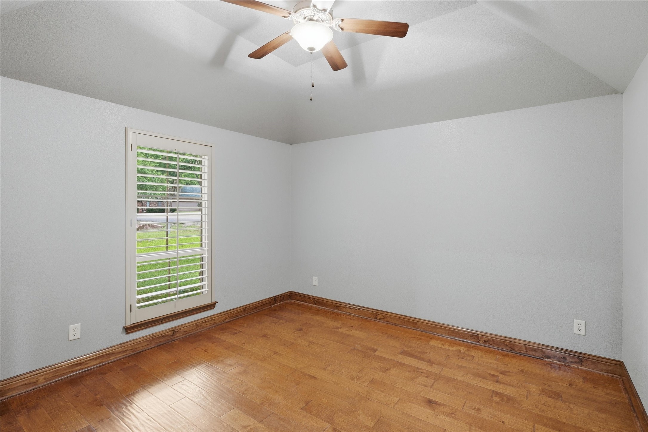 8753 S Monticello Circle Granbury TX 76049