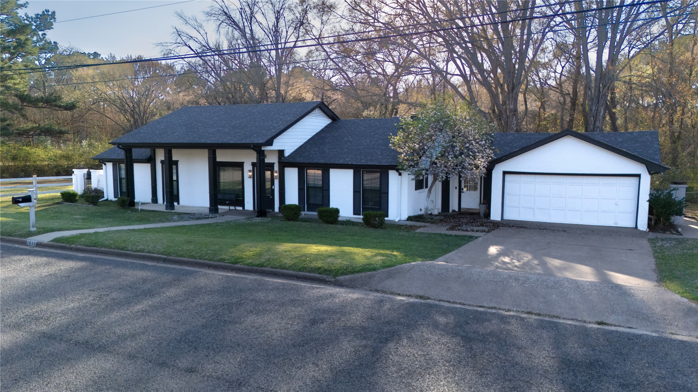 1010 Bel Air Drive Athens TX 75751