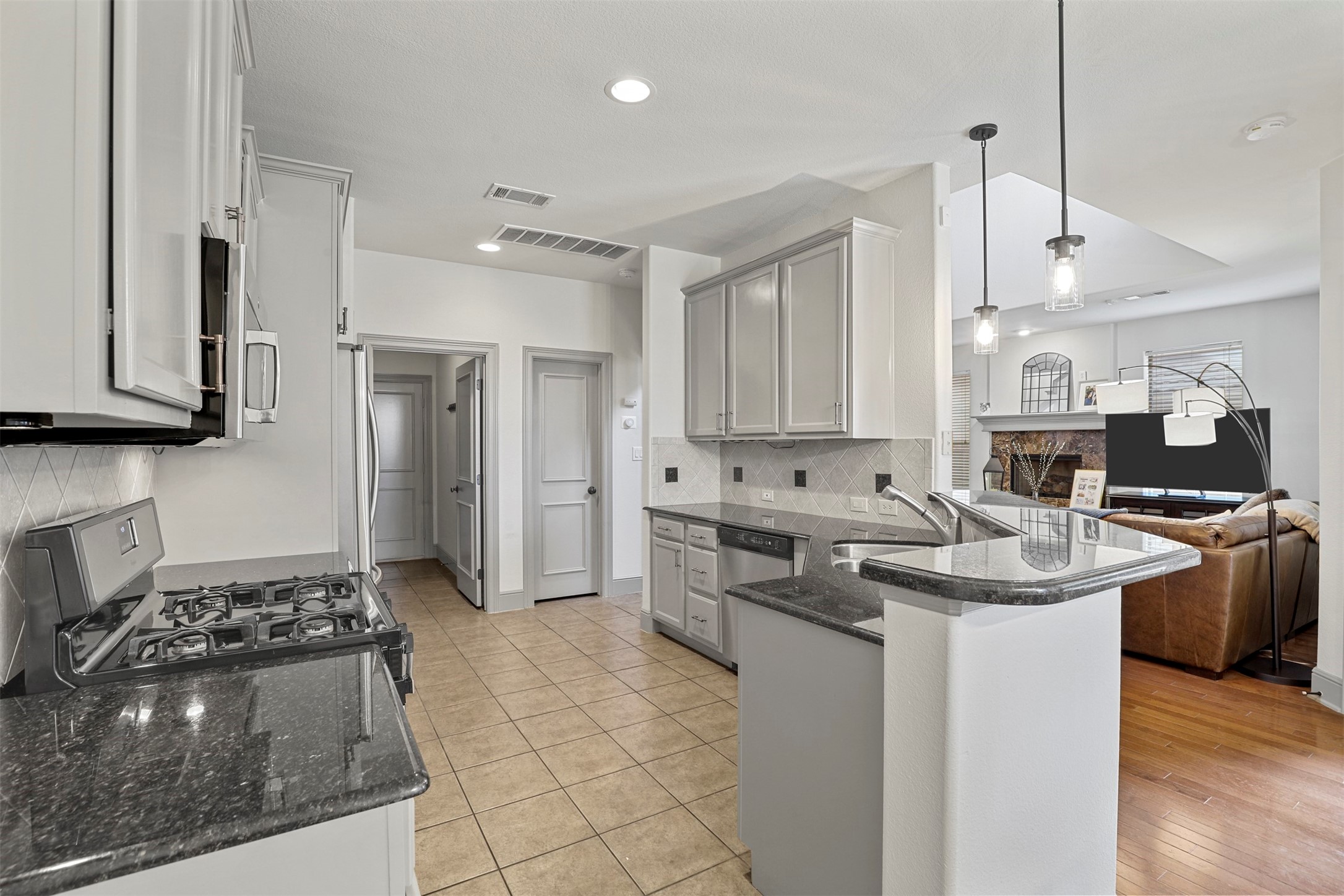 2561 Fountain Cove Carrollton TX 75006