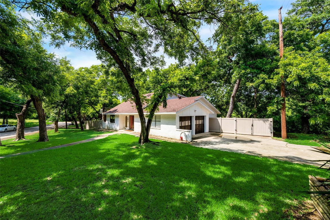 501 Ten Mile Drive Desoto TX 75115