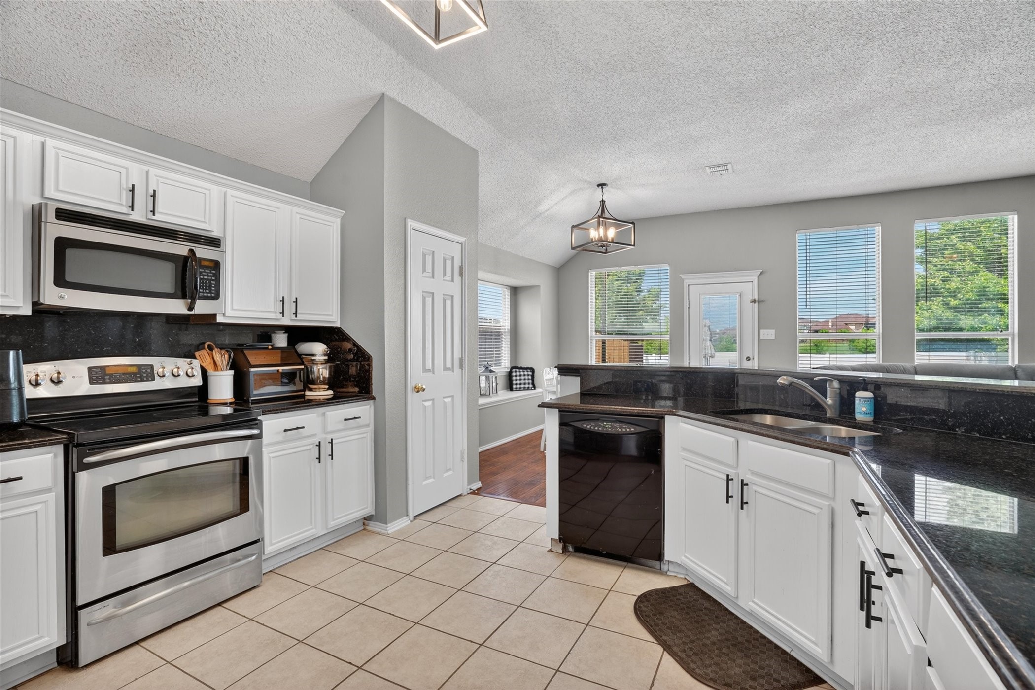 3412 Kalgary Court Fort Worth TX 76179
