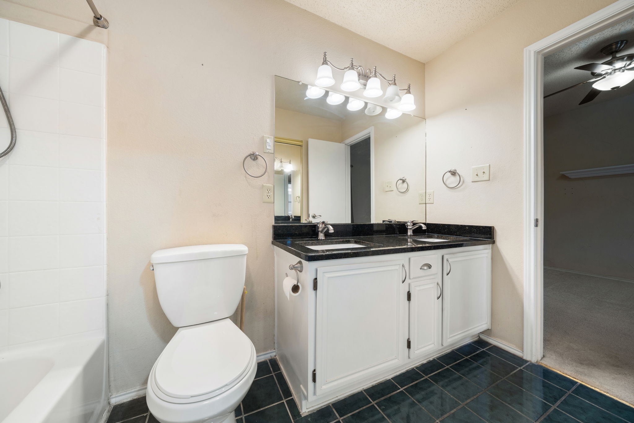 2124 Emerald Oaks Mesquite TX 75181