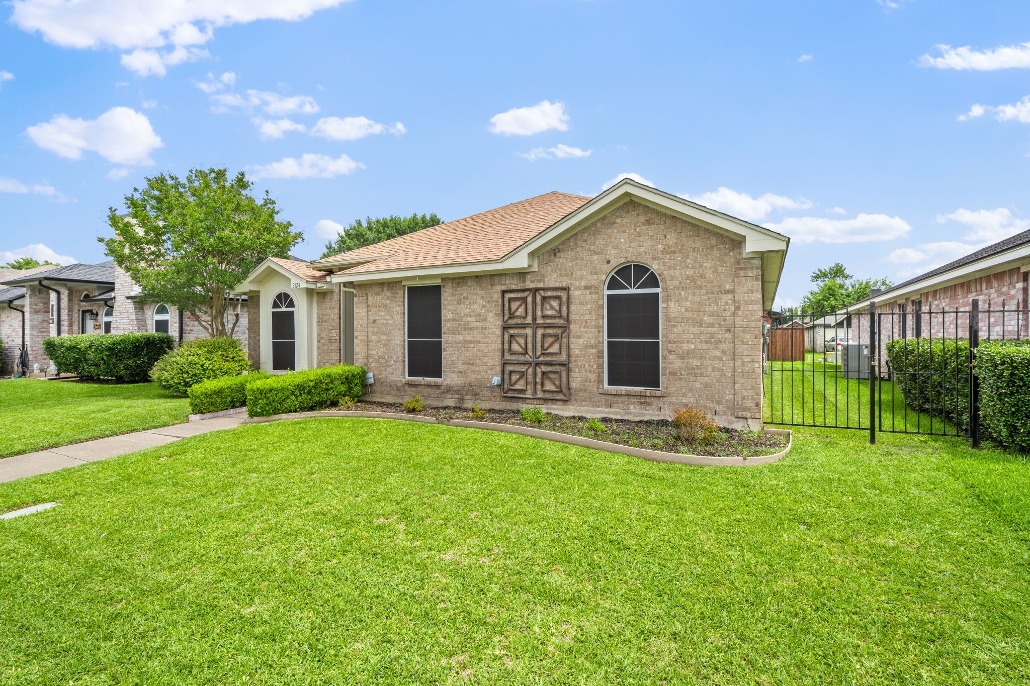 2124 Emerald Oaks Mesquite TX 75181