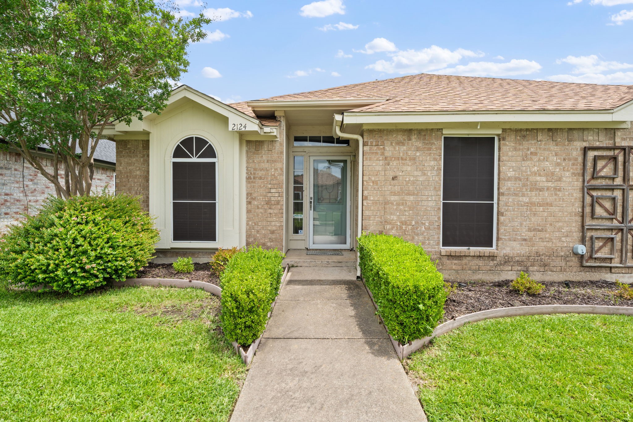 2124 Emerald Oaks Mesquite TX 75181