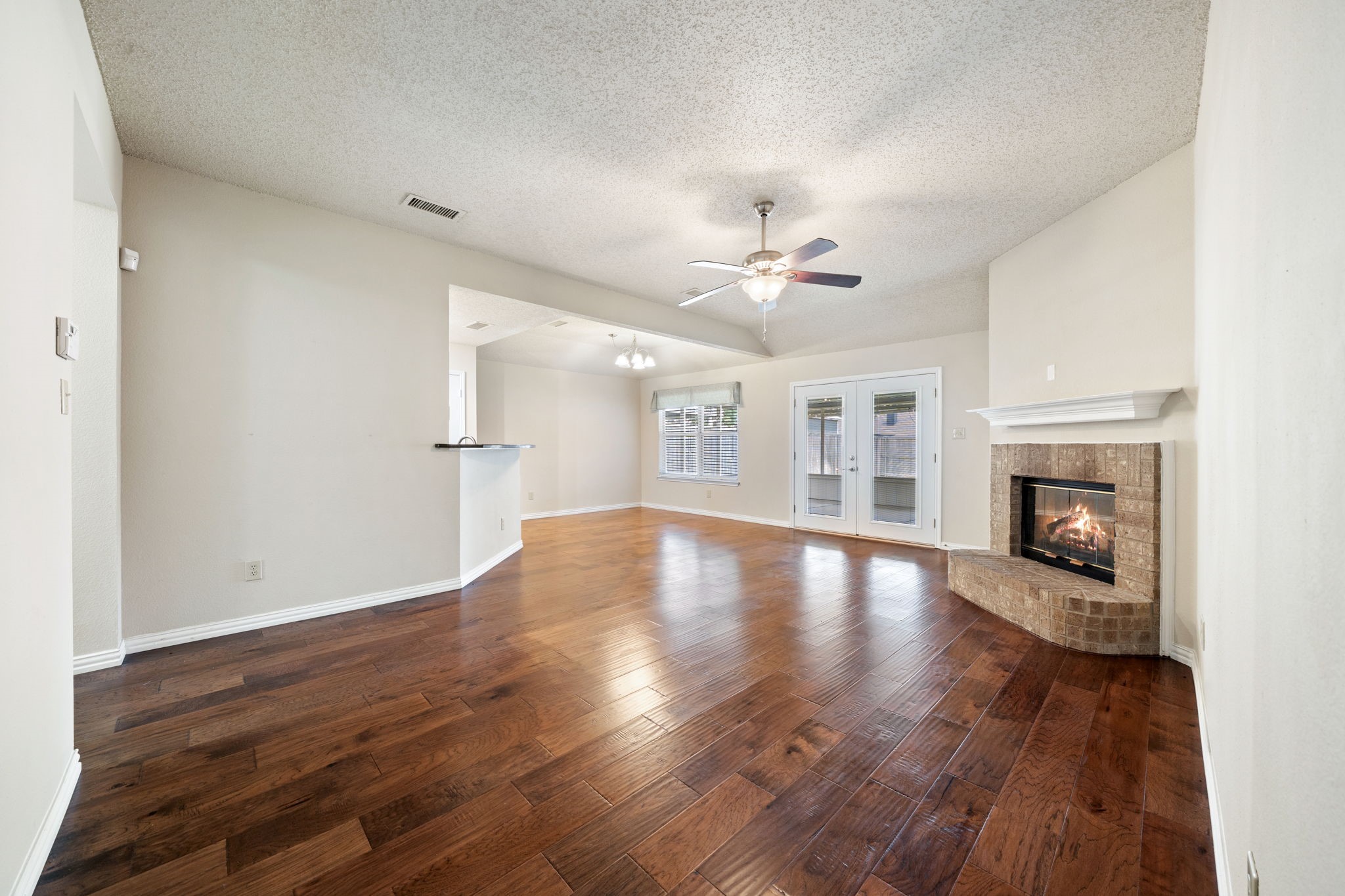 2124 Emerald Oaks Mesquite TX 75181