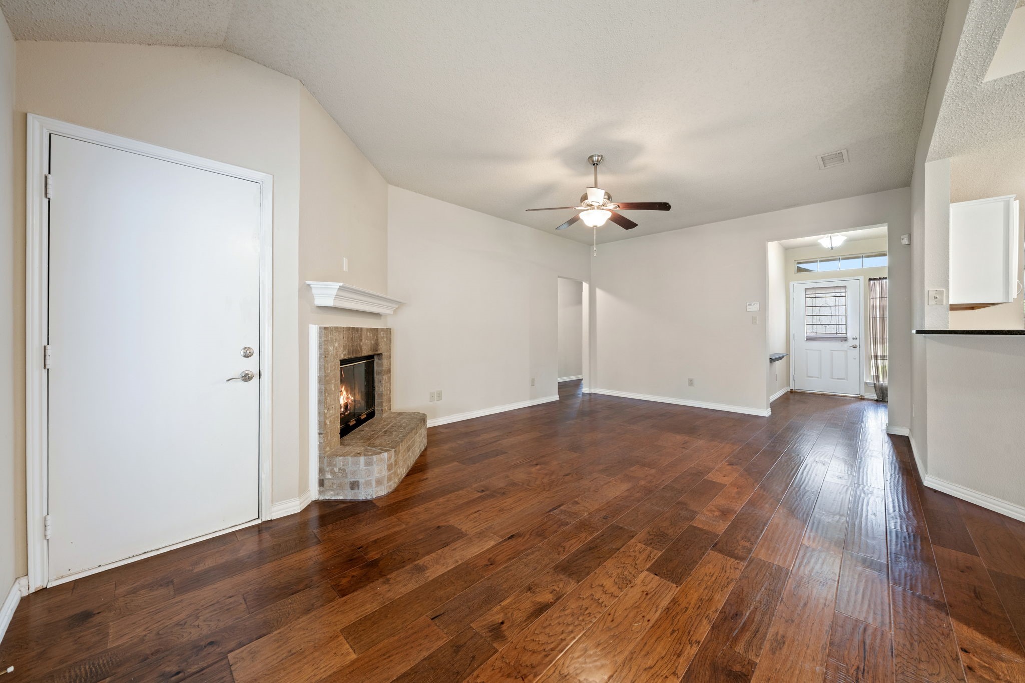 2124 Emerald Oaks Mesquite TX 75181