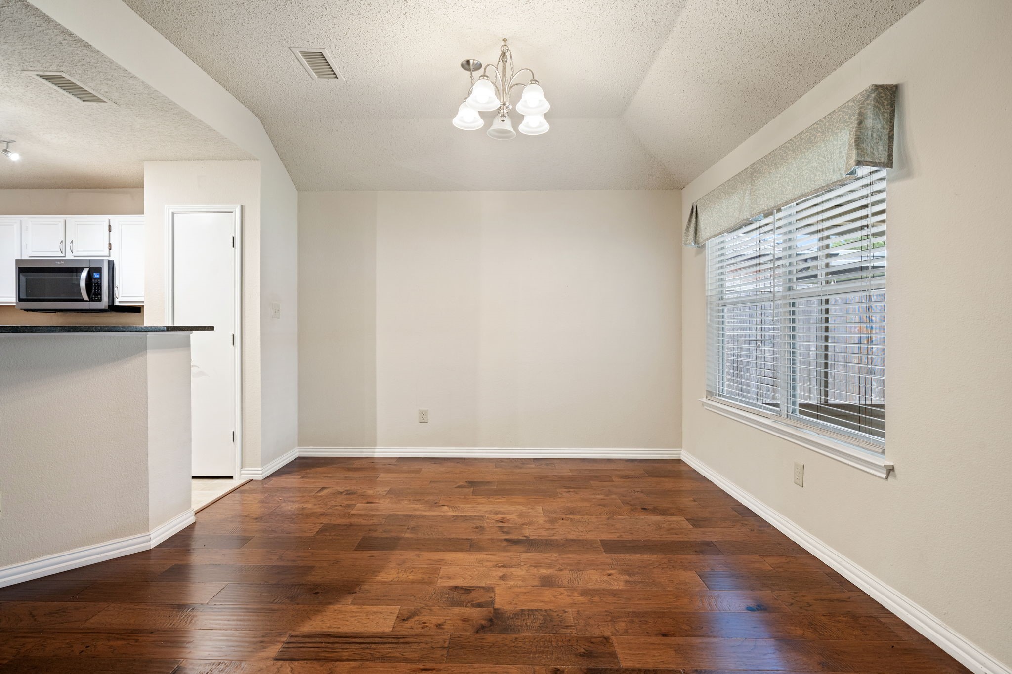 2124 Emerald Oaks Mesquite TX 75181