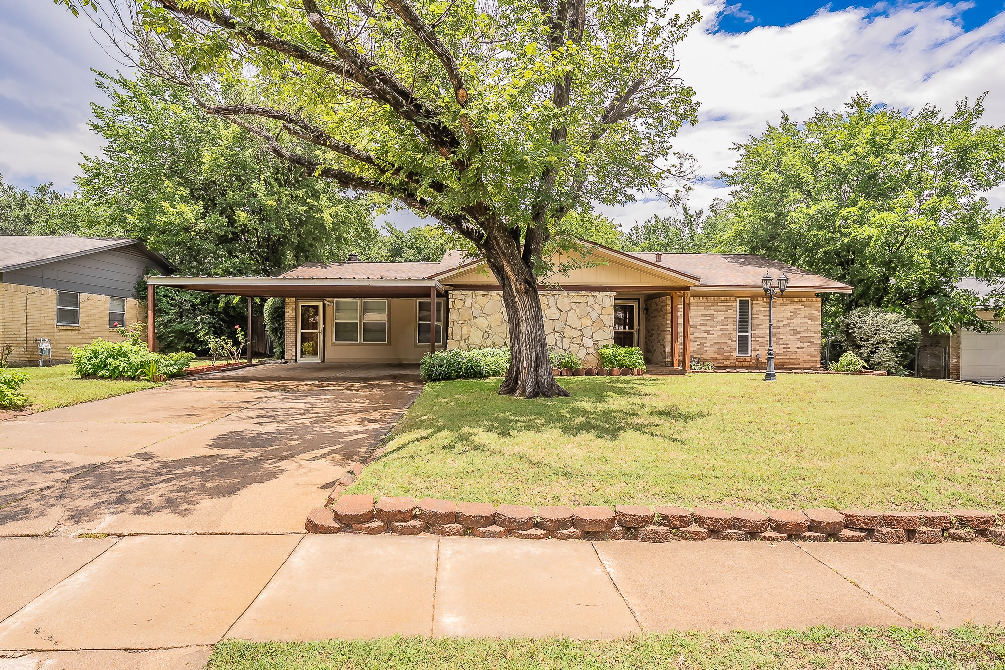 804 N Ector Drive Euless TX 76039