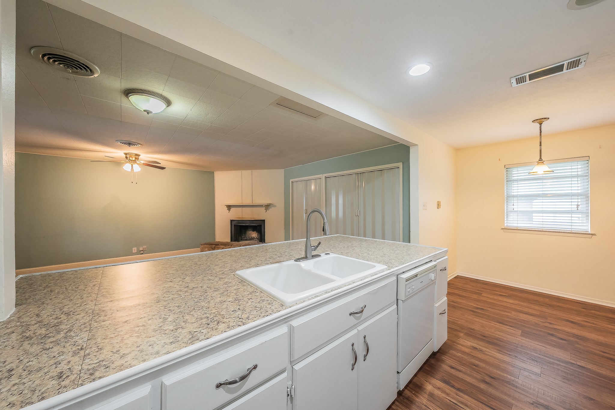 804 N Ector Drive Euless TX 76039