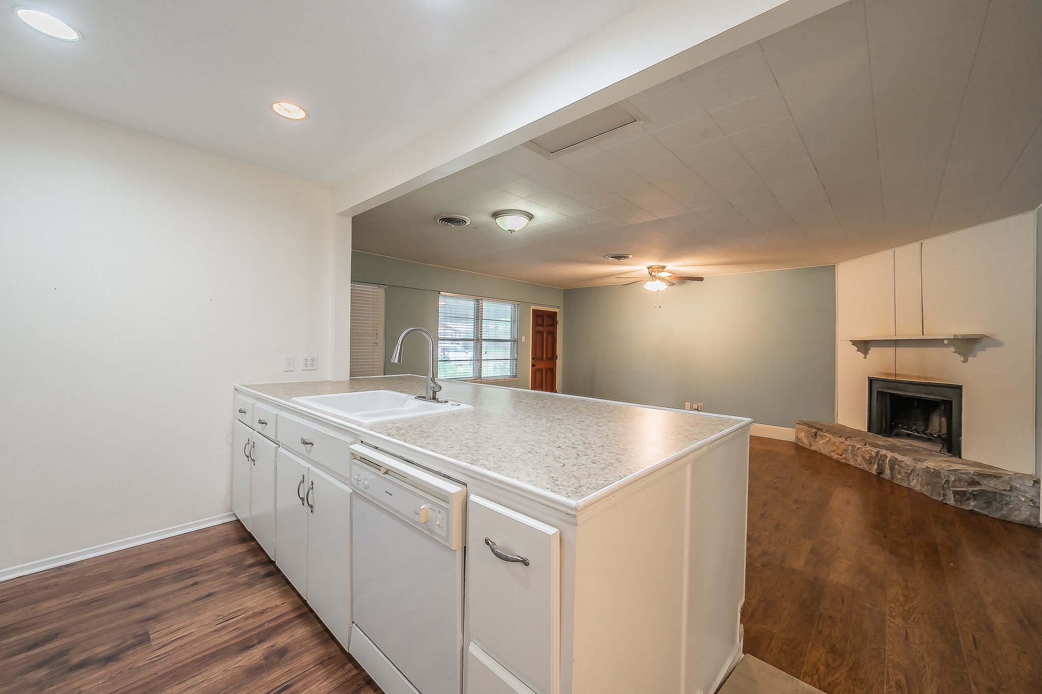 804 N Ector Drive Euless TX 76039
