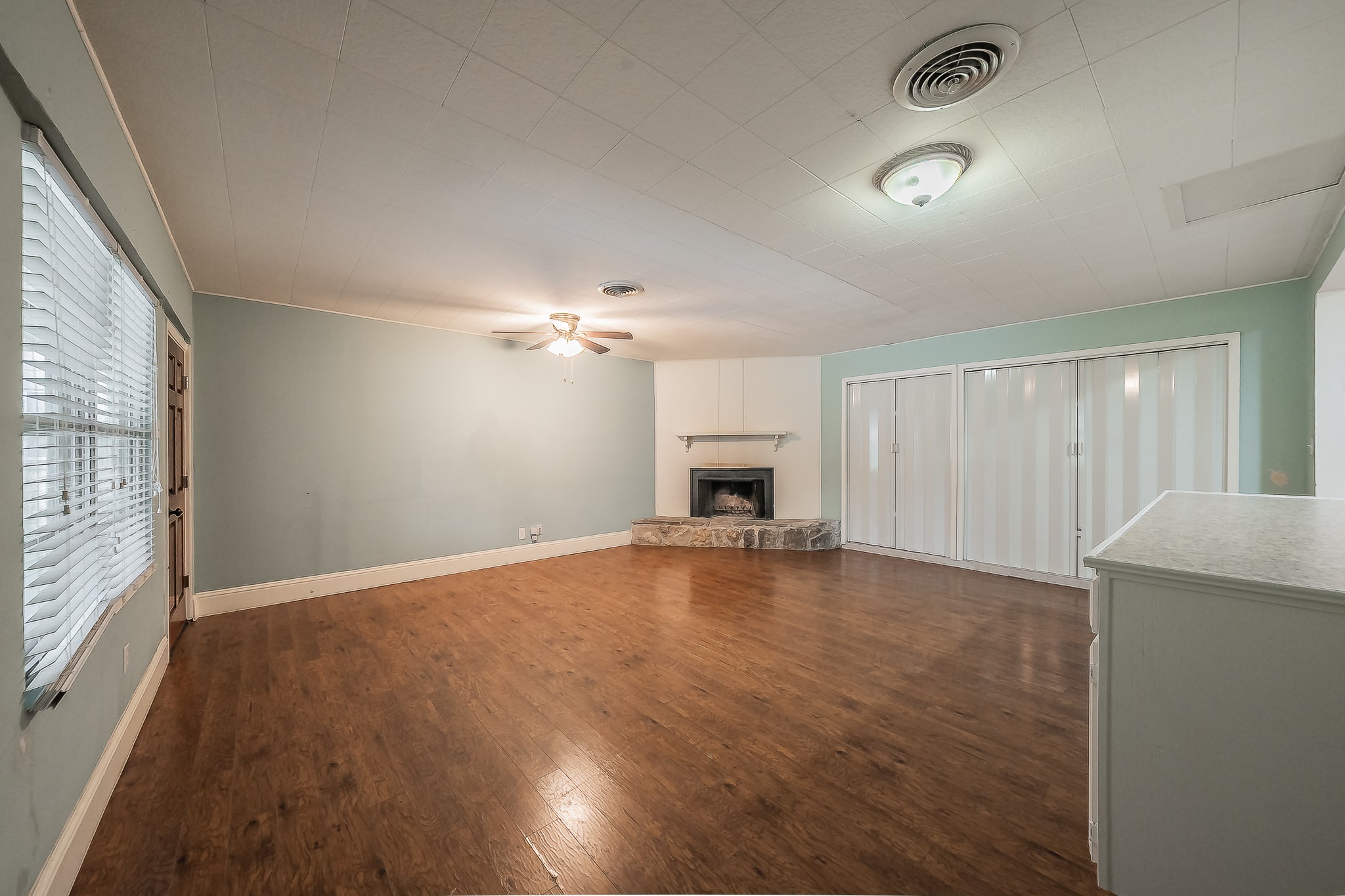 804 N Ector Drive Euless TX 76039