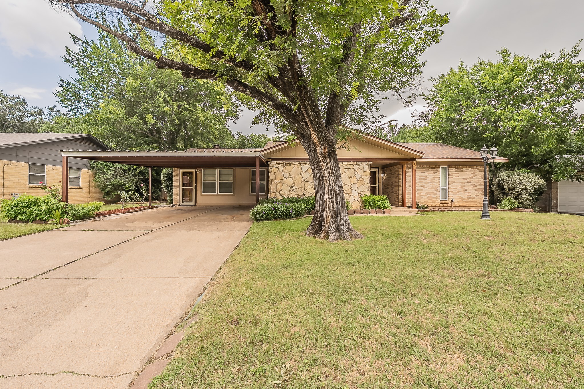 804 N Ector Drive Euless TX 76039