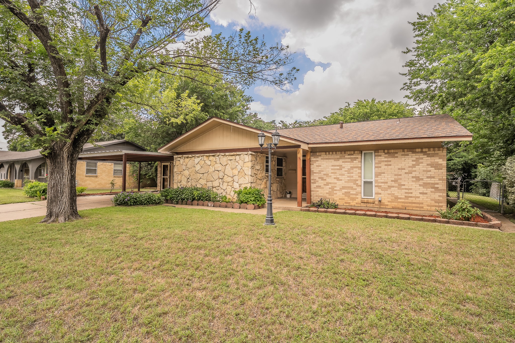 804 N Ector Drive Euless TX 76039