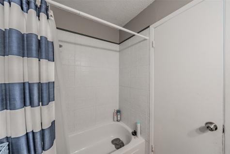 313 Hawthorne Lane Grand Prairie TX 75052
