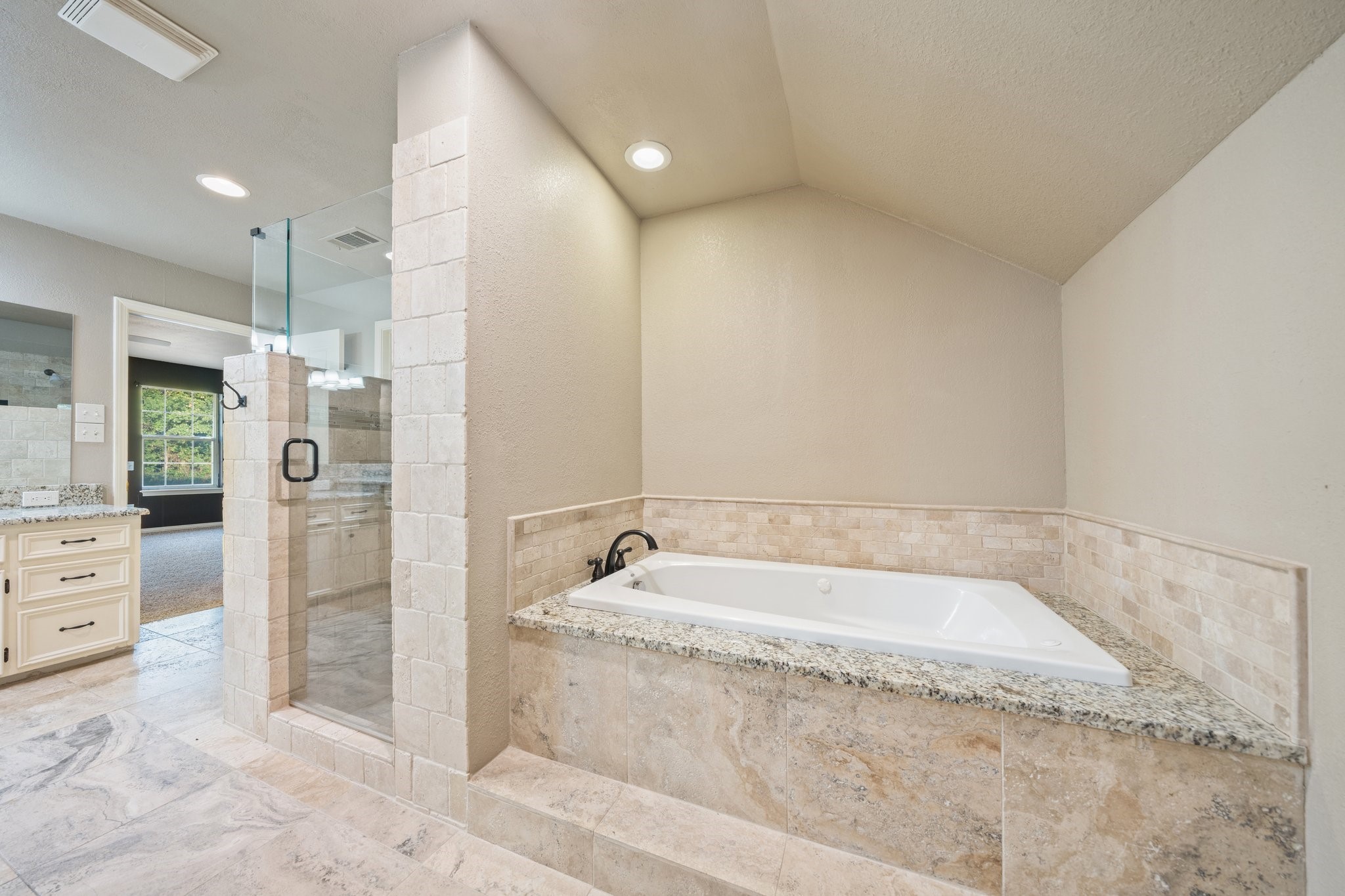 6068 Northview Court Aubrey TX 76227