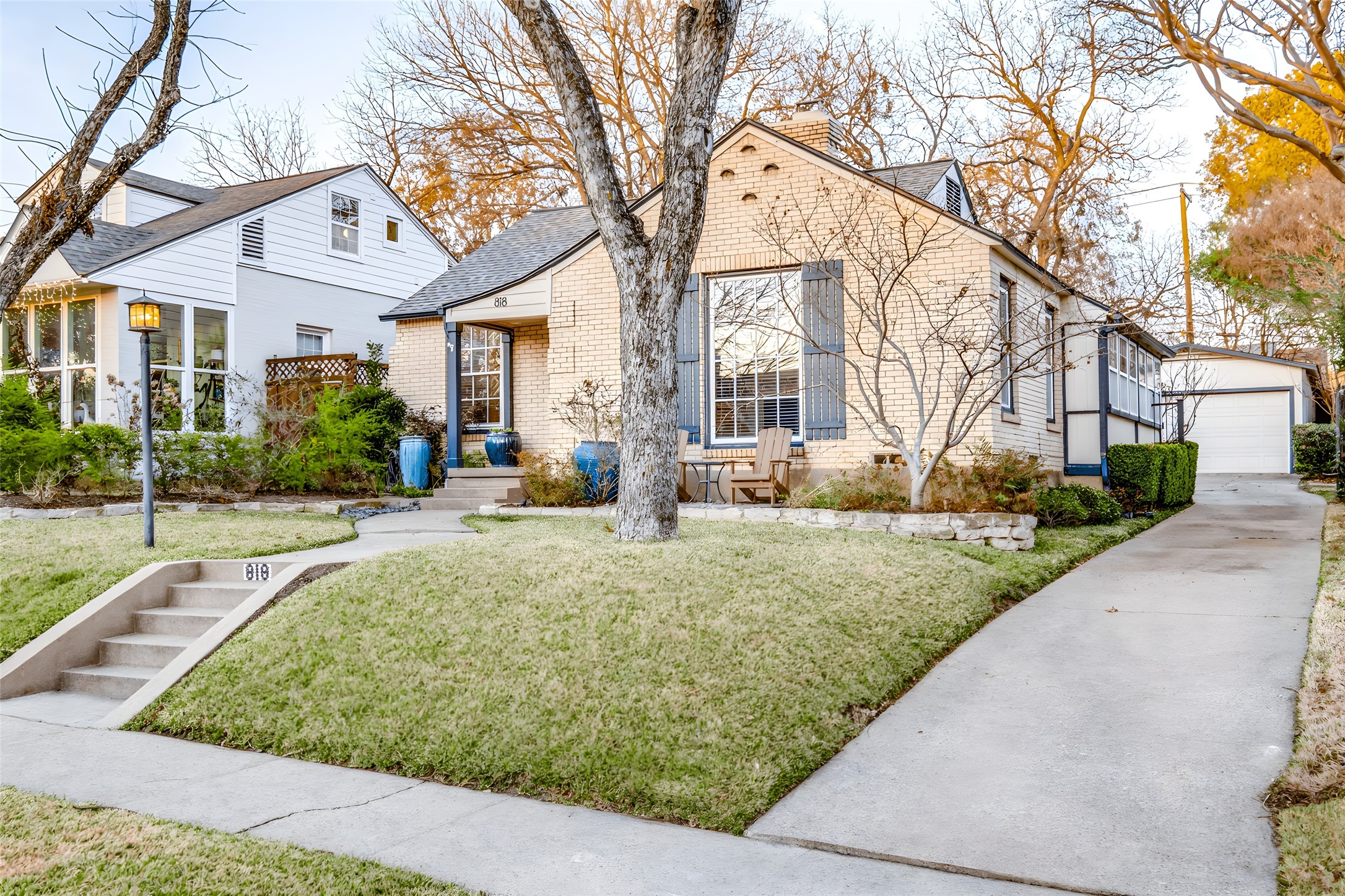 818 Valencia Street Dallas TX 75223