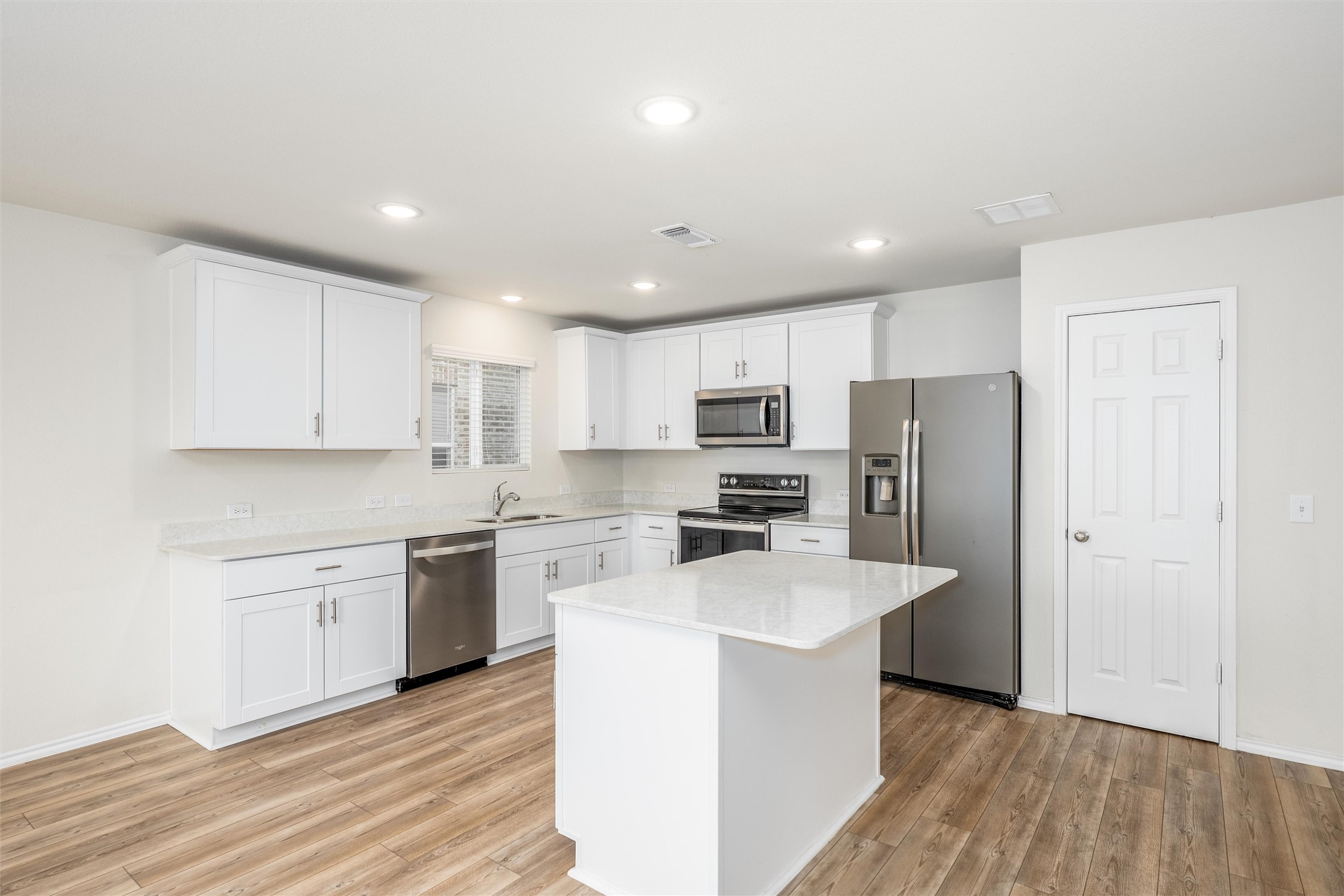 321 Glenwick Lane Van Alstyne TX 75495